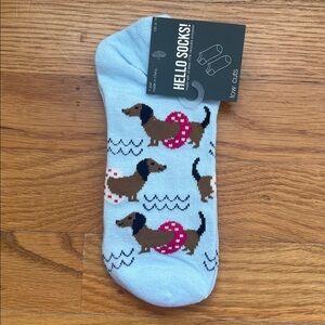 NWT Women’s Dachshund Print Crew Socks